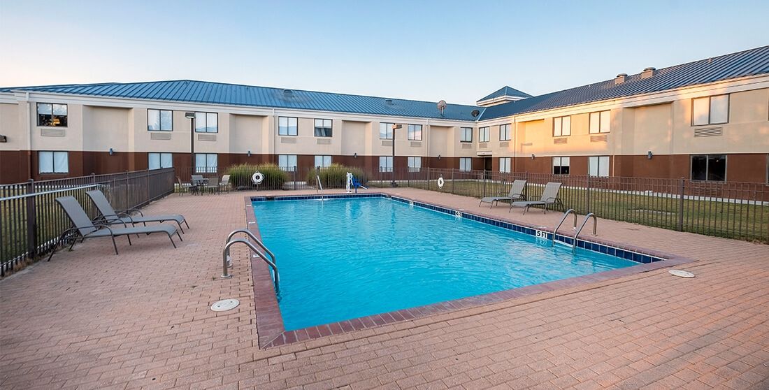Spark By Hilton Bentonville Exterior photo